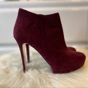 Vince Camuto Burgundy Heel bootie Size 6
